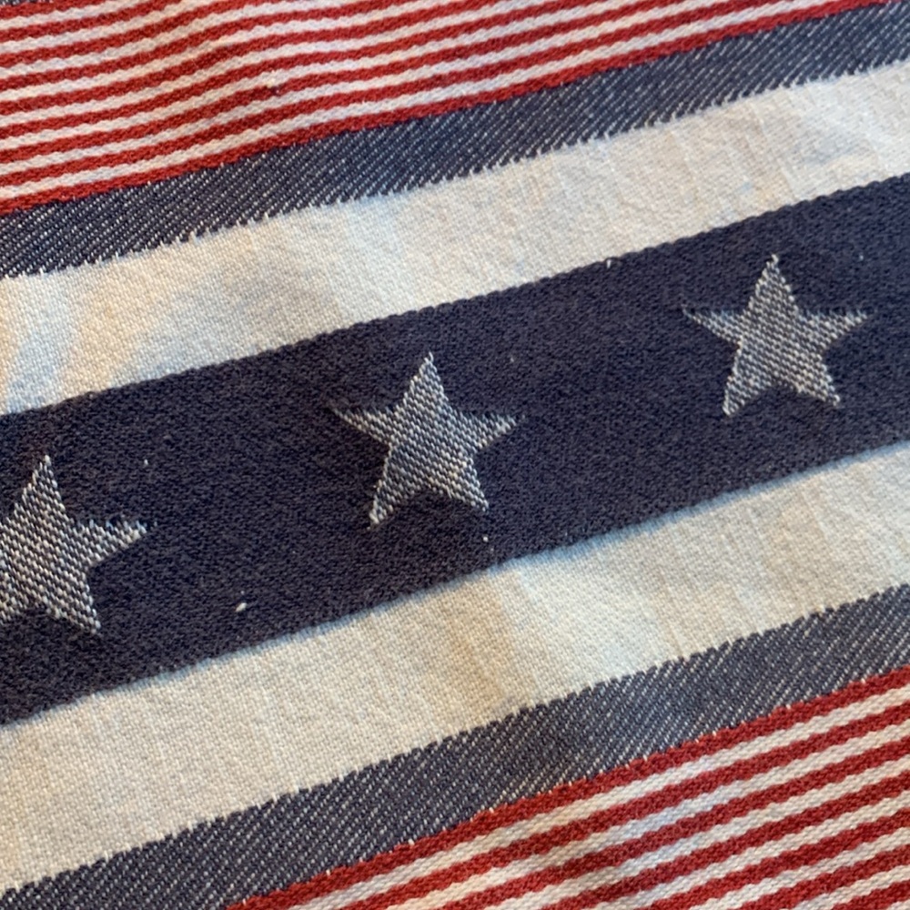 Round patriotic cotton tablecloth.  Red, white and blue with stars. Approx 64” - Picture 6 of 7